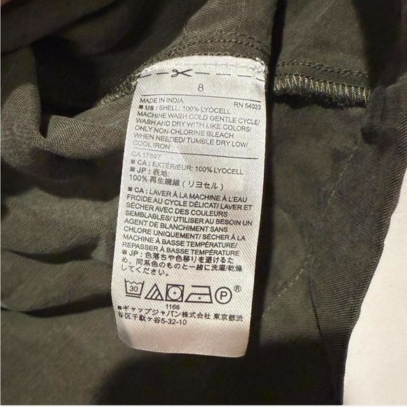 Banana Republic Utility Romper, Safari Green, Military Chic Minimalist Neutral - Picture 8 of 8